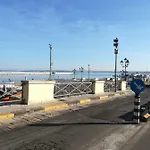 Nyaraló A 20 Mt Dal Mare
